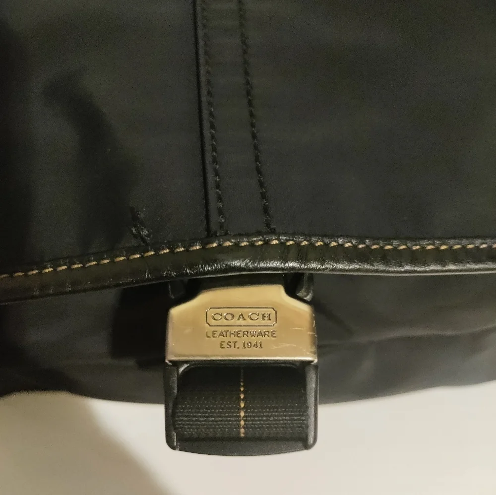 🗼RARE🗼Coach unisex black nylon messenger bag 5373